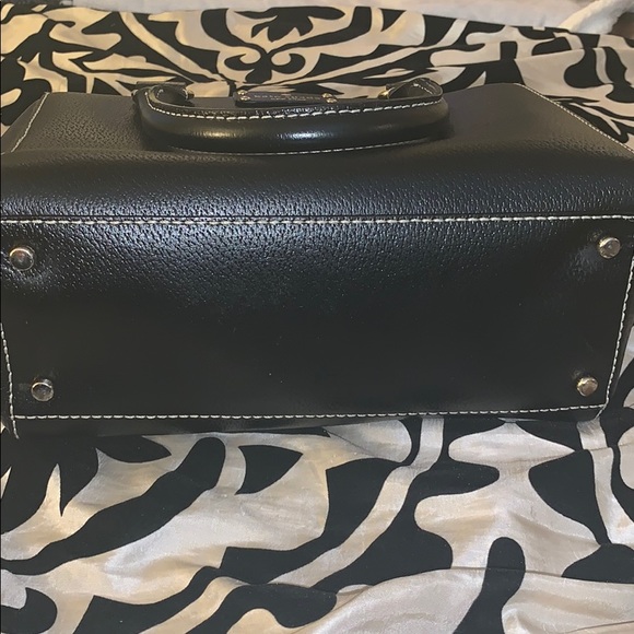 Kate Spade Alessa Wellesley Boston Zip around tote - Picture 7 of 8